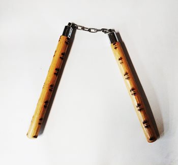 נונצ'קו עץ רטן עם שרשרת